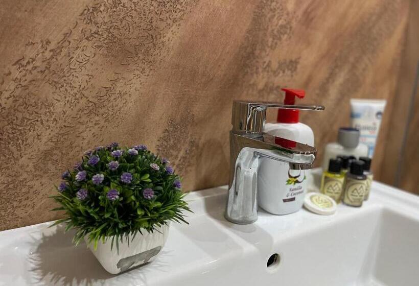 اتاق خانوادگی, Honey Valley Bjelašnica