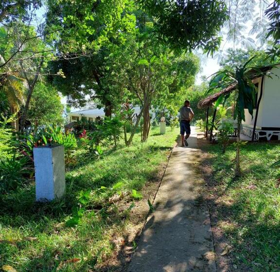 اتاق خانوادگی با چشمانداز باغ, Le Panoramique Ankify