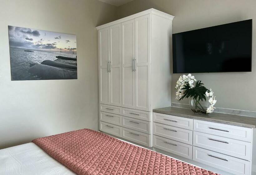 استودیوی لوکس, Sunset Reef St. Kitts