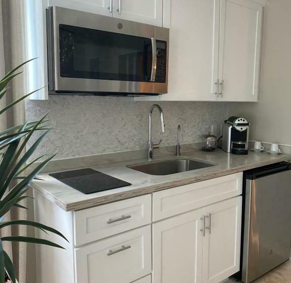 استودیوی لوکس, Sunset Reef St. Kitts