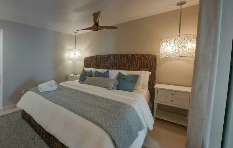 استودیوی لوکس, Sunset Reef St. Kitts