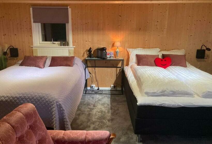 غرفة قياسية رباعية حمام مشترك, Rødseth Gårdsovernatting Hytter