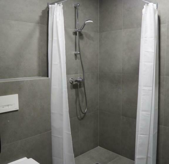 اتاق استاندارد, Svečių Namai žara