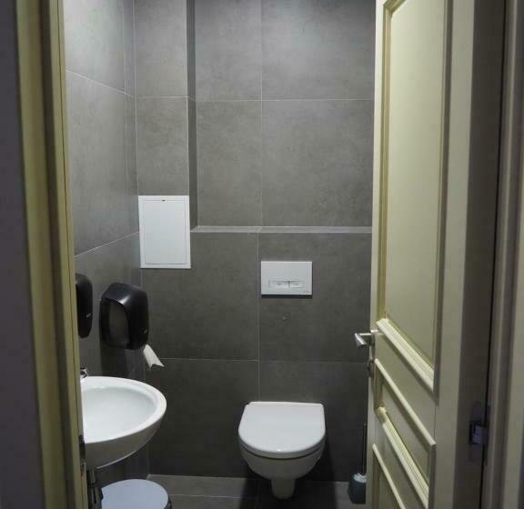 اتاق استاندارد, Svečių Namai žara