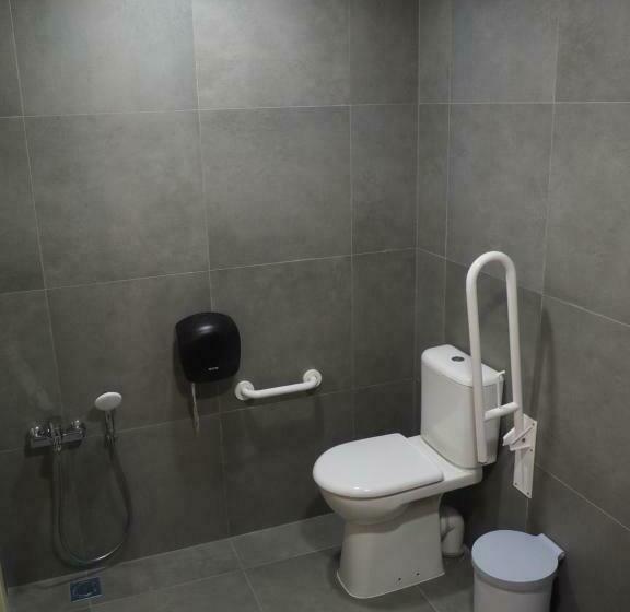 اتاق استاندارد, Svečių Namai žara