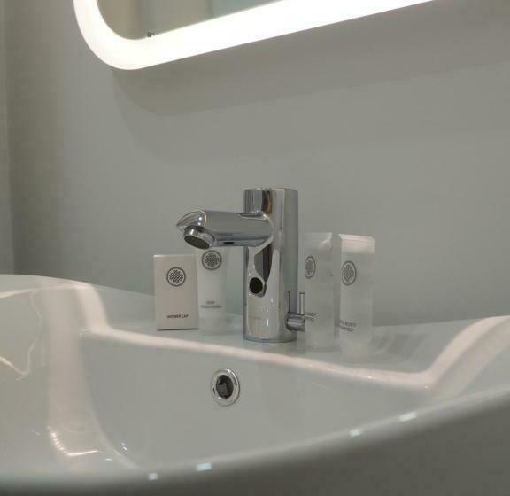 اتاق استاندارد چهار تخته, Svečių Namai žara