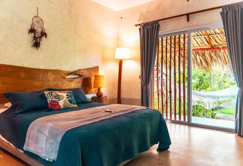 سوییت دوبلکس, Ka´ana Surf