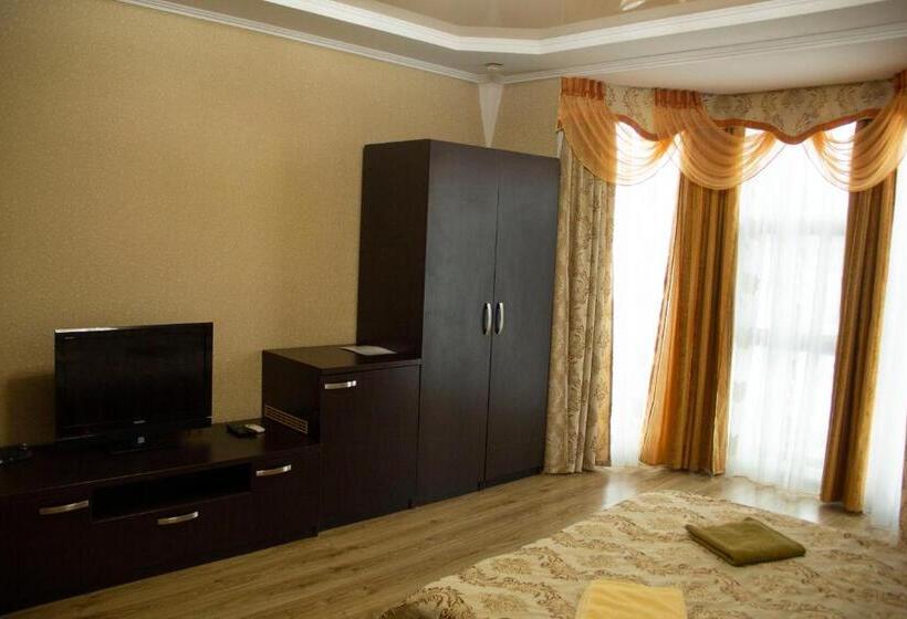 اتاق سوپریور, Kristall