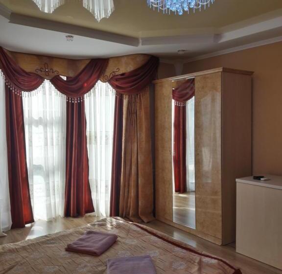 اتاق سوپریور با تخت بزرگ, Kristall