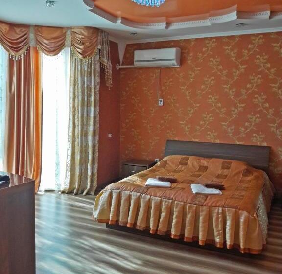 سوئیت با تخت بزرگ, Kristall