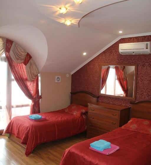 اتاق استاندارد با بالکن, Kristall