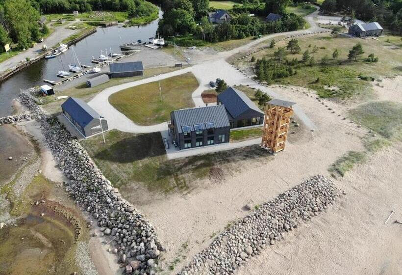 سوییت, Tulivee Villa