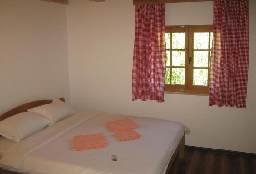 اتاق استاندارد سه نفره, Vodenica Lug