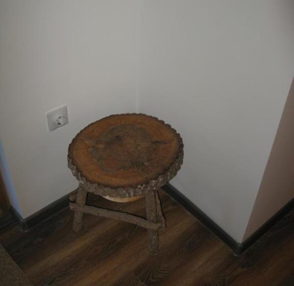 اتاق استاندارد سه نفره, Vodenica Lug