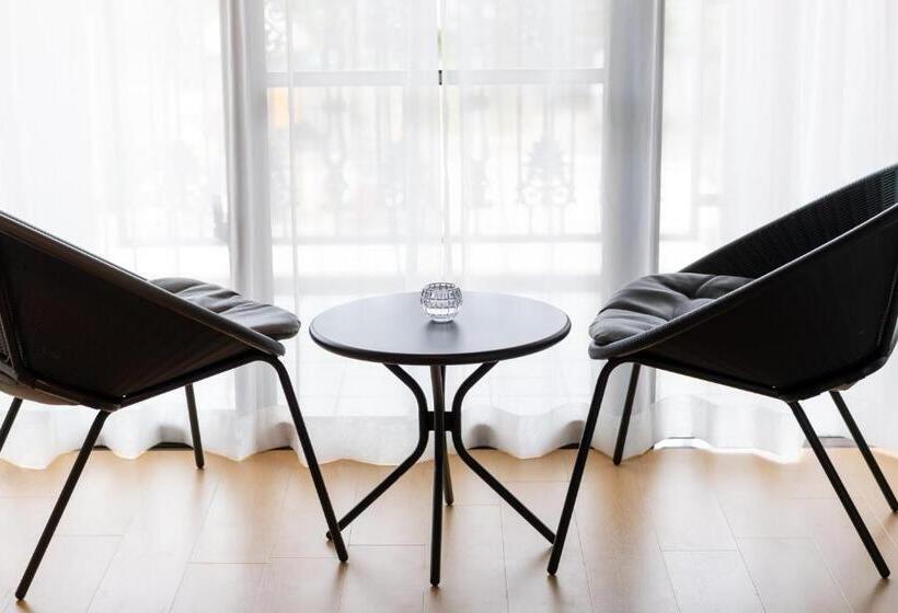 בית, חדר שינה 1, Little Santa