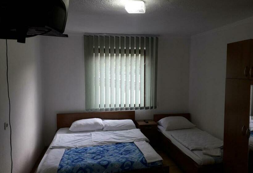 اتاق استاندارد سه نفره, Motel Tetrijeb Sipovo
