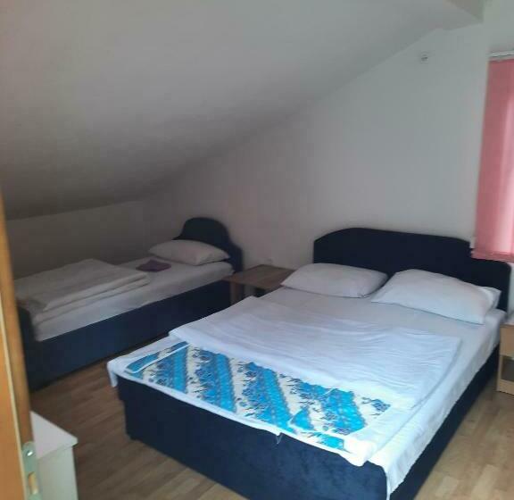 اتاق استاندارد سه نفره, Motel Tetrijeb Sipovo