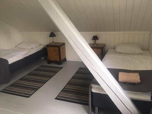 غرفة قياسية, Bilitt Gård