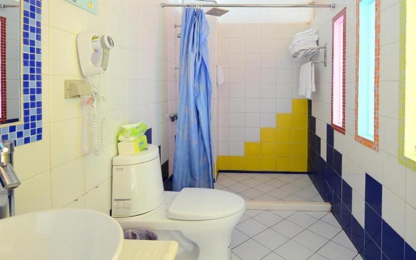 اتاق استاندارد چهار تخته با چشم‌انداز دریا, Xiao Liuqiu Mediterranean B&b