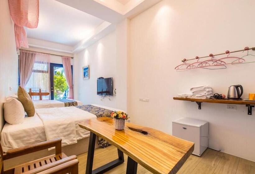 اتاق استاندارد چهار تخته, Xiao Liuqiu Mediterranean B&b