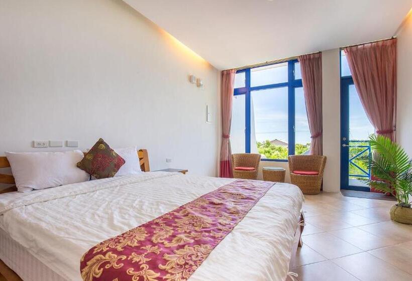 اتاق استاندارد با وان آب گرم, Xiao Liuqiu Mediterranean B&b