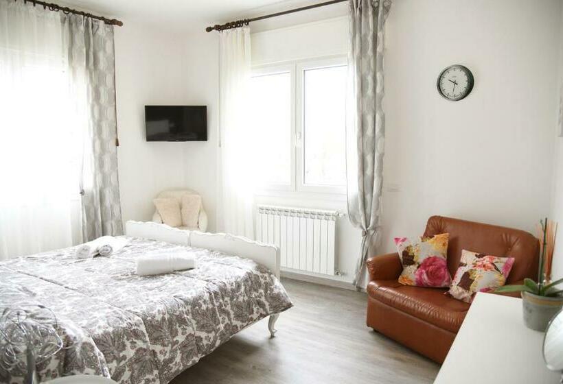 ３ベッドルームアパートメント, Pop Art House Near Venice