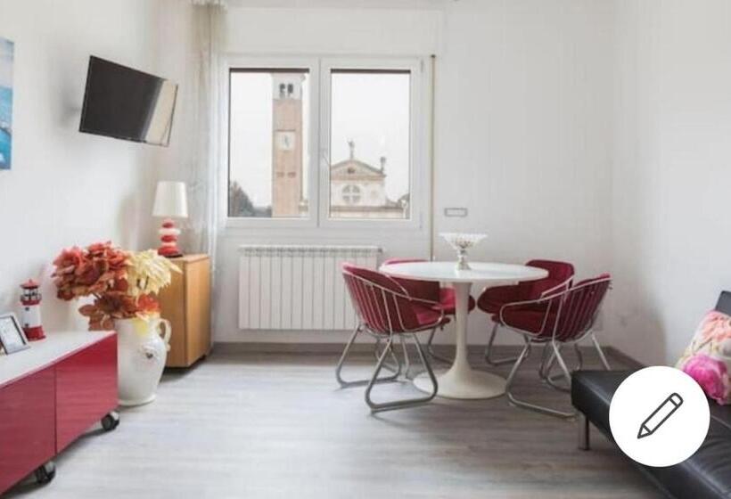 Familiesuite, Pop Art House Near Venice