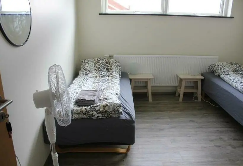 اتاق استاندارد با سرویس بهداشتی مشترک, Ljósavatn Guesthouse