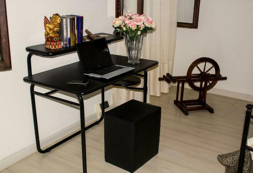 חדר סטנדרט חדר אמבטיה משותף, Appartamento Degli Alfieri