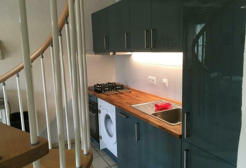 Casa 3 Dormitórios, Le Cuvier