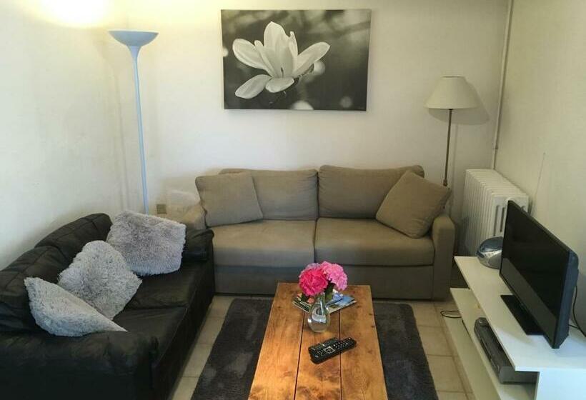 Casa 3 Dormitórios, Le Cuvier