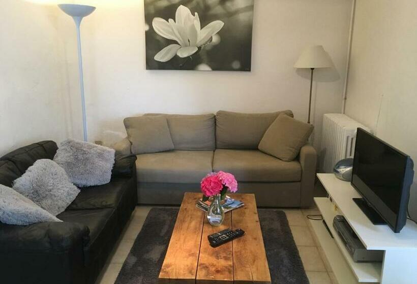 Casa 3 Dormitórios, Le Cuvier