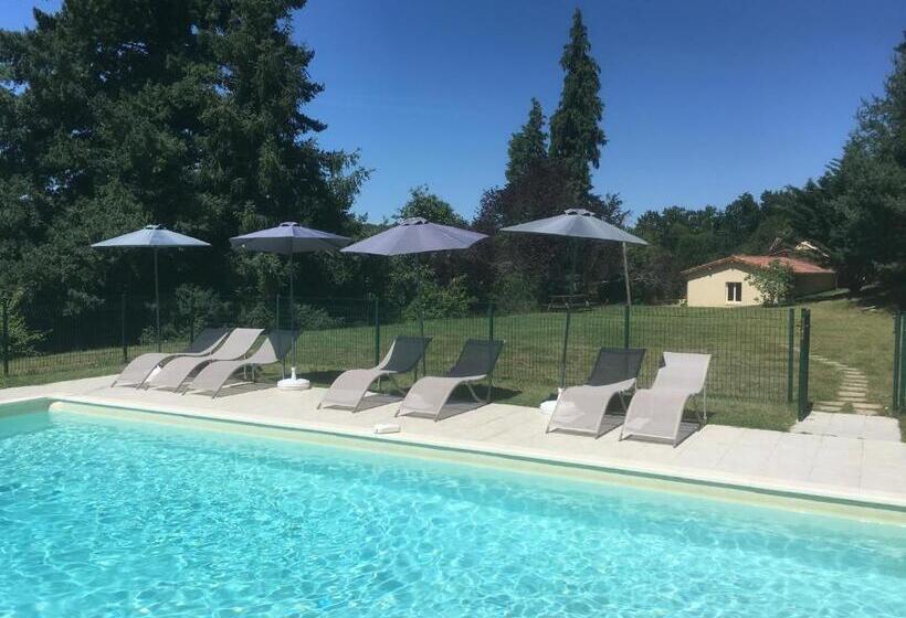 Casa 3 Dormitórios, Le Cuvier