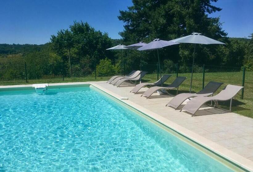 Casa 2 Dormitórios, Le Cuvier