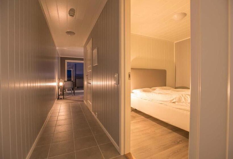 דירת חדר סופריור, Aurora Borealis Observatory