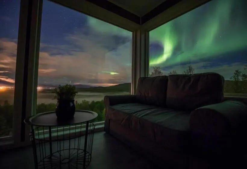 Sviitti, Aurora Borealis Observatory