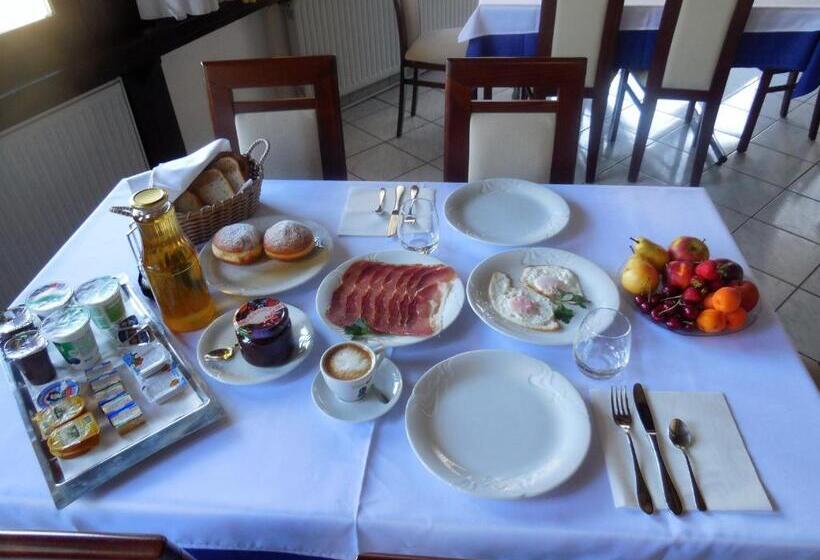 اتاق استاندارد, župančičev Hram