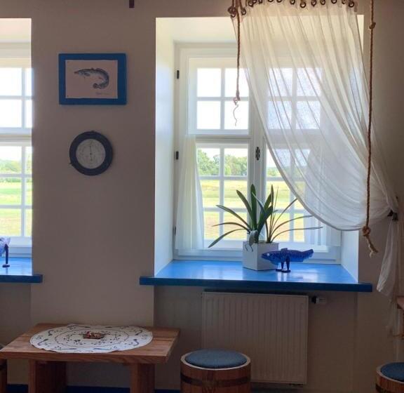 اتاق استاندارد, šturmų švyturys