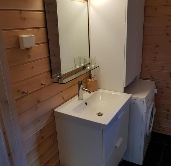 Семейный Номер, Rongen Gard