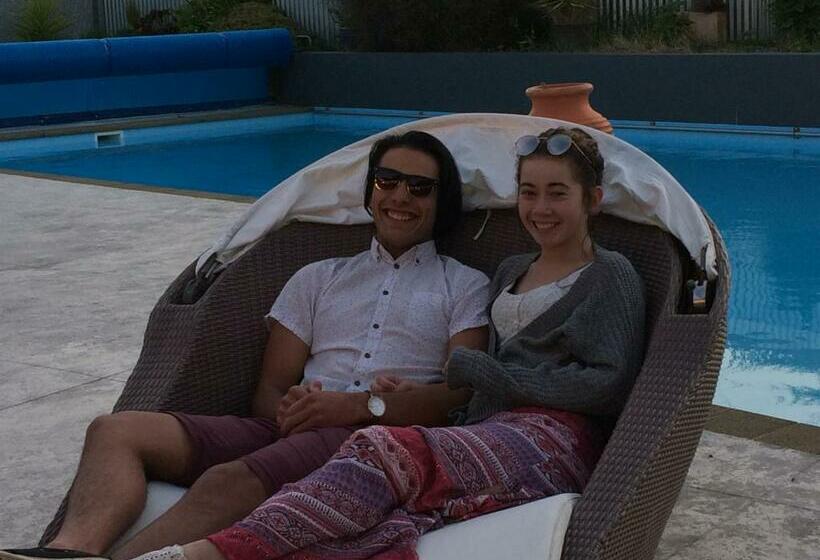 דירת חדר, Languor B&b