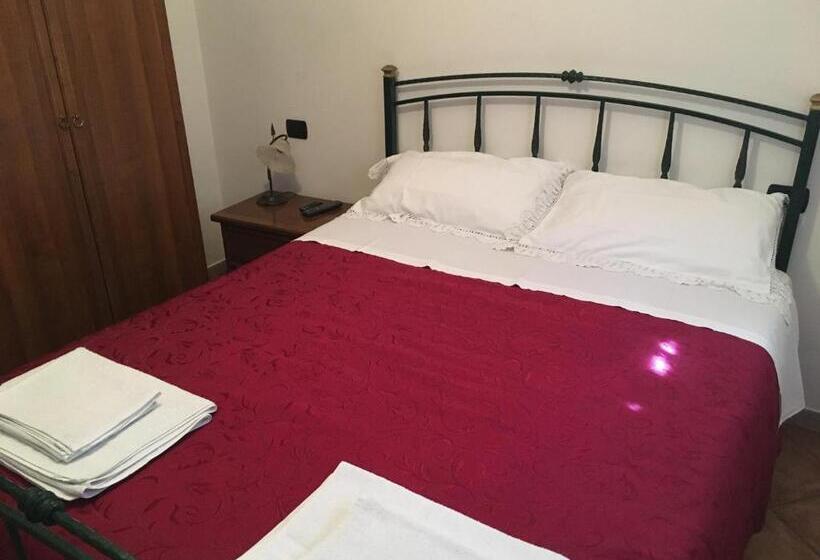 スタンダードルーム, Appartamenti E Camere Il Poggio Di D Angeli Lidia