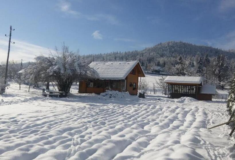 خانه 3 خوابه, Bee House Maya