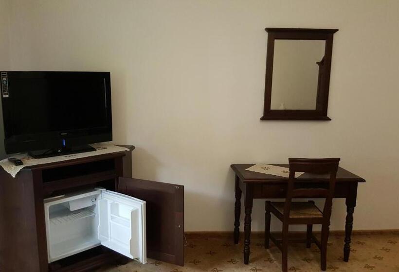 חדר אקונומי, Casa De Vis