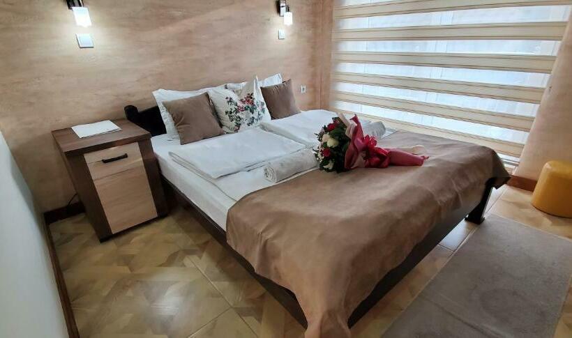 اتاق استاندارد با بالکن, Cuki Residence