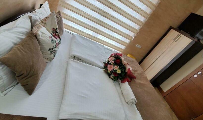 اتاق استاندارد با بالکن, Cuki Residence