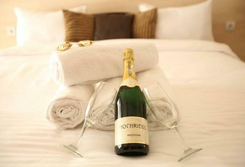 اتاق استاندارد با بالکن, Cuki Residence