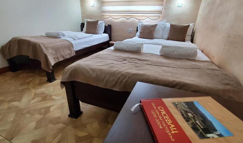 اتاق استاندارد سه نفره, Cuki Residence