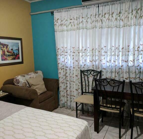 اتاق استاندارد, Ultimate Freedom Bed And Breakfast