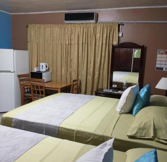 디럭스 스위트, Ultimate Freedom Bed And Breakfast