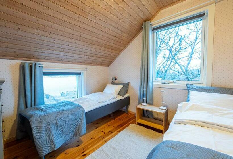 Номер Стандарт Вид на Море, Villa Ballstad